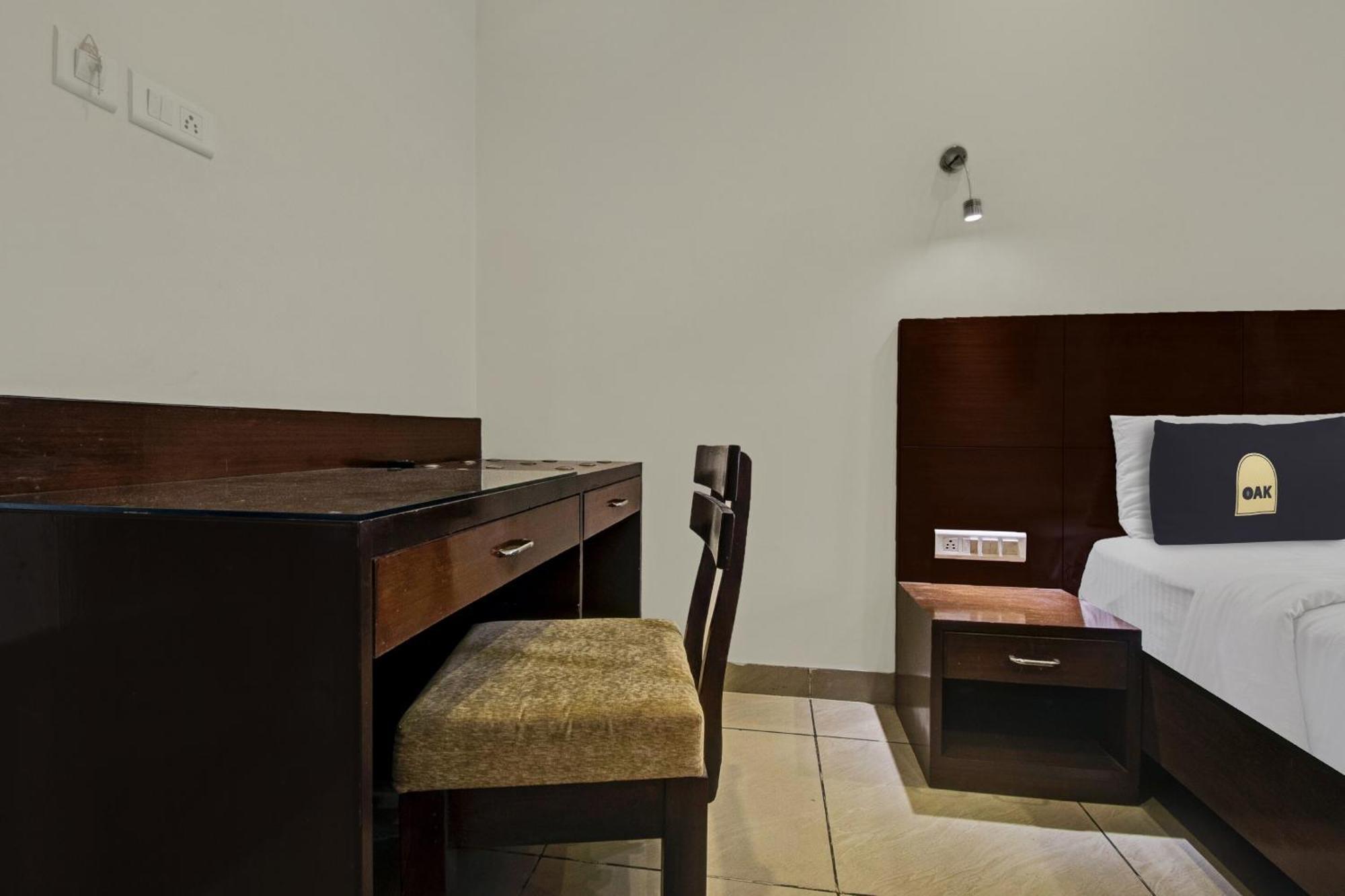 Townhouse Oak Hotel Heritage Heights Jaipur Eksteriør billede